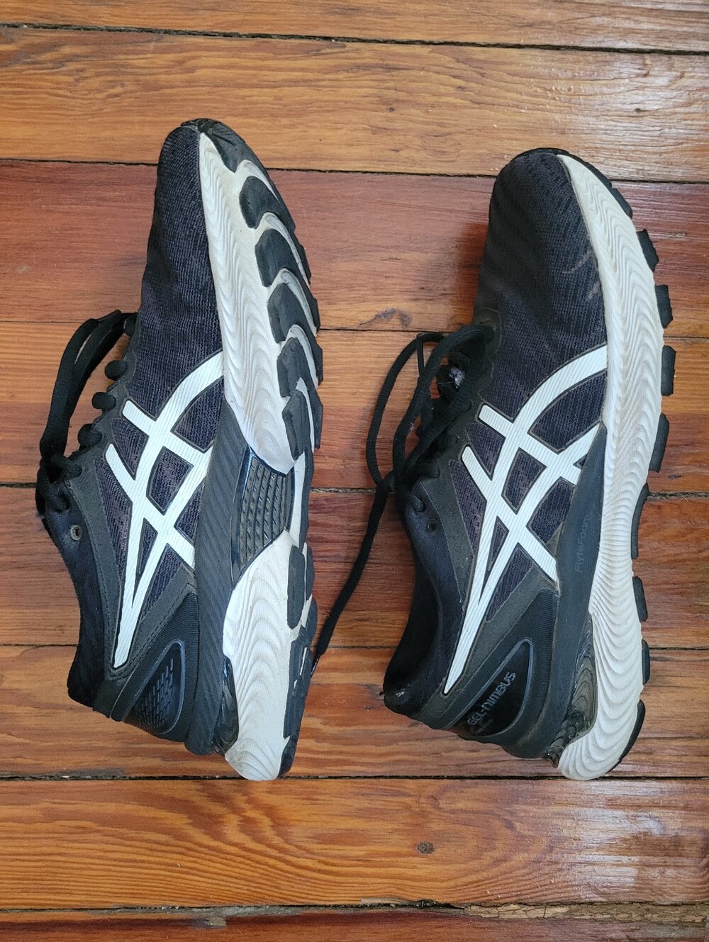 ASICS Black & White Running Shoes. WM 7